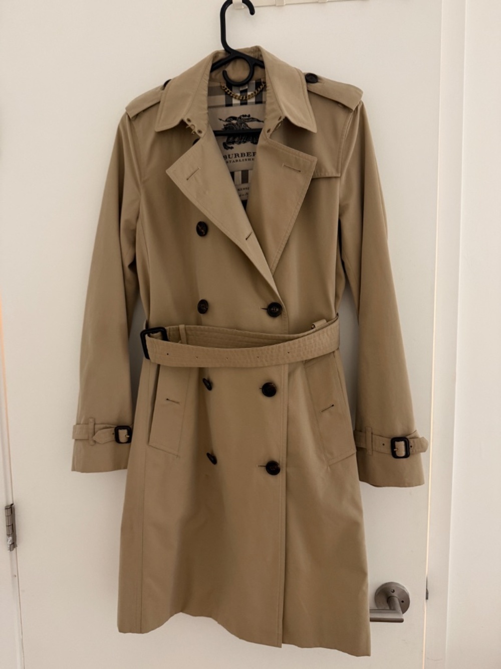 Unworn Burberry The Kensington Long Heritage ClassicTrench Coat Honey Beige US 8 - Picture 7 of 10